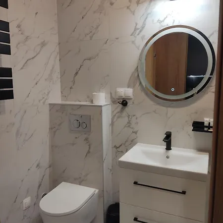 Comfortable 25th Floor In The Global Building, Fully Ac, Free Garage *