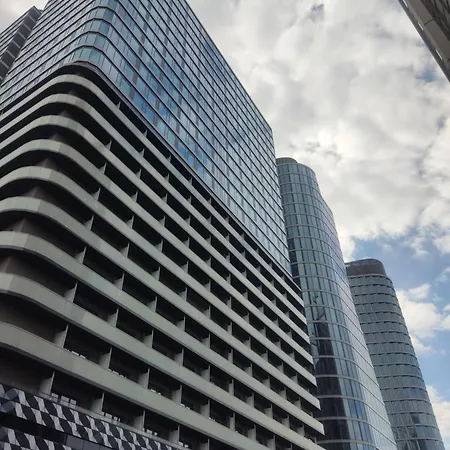 Апартаменты Comfortable 25th Floor In The Global Building, Fully Ac, Free Garage Катовице